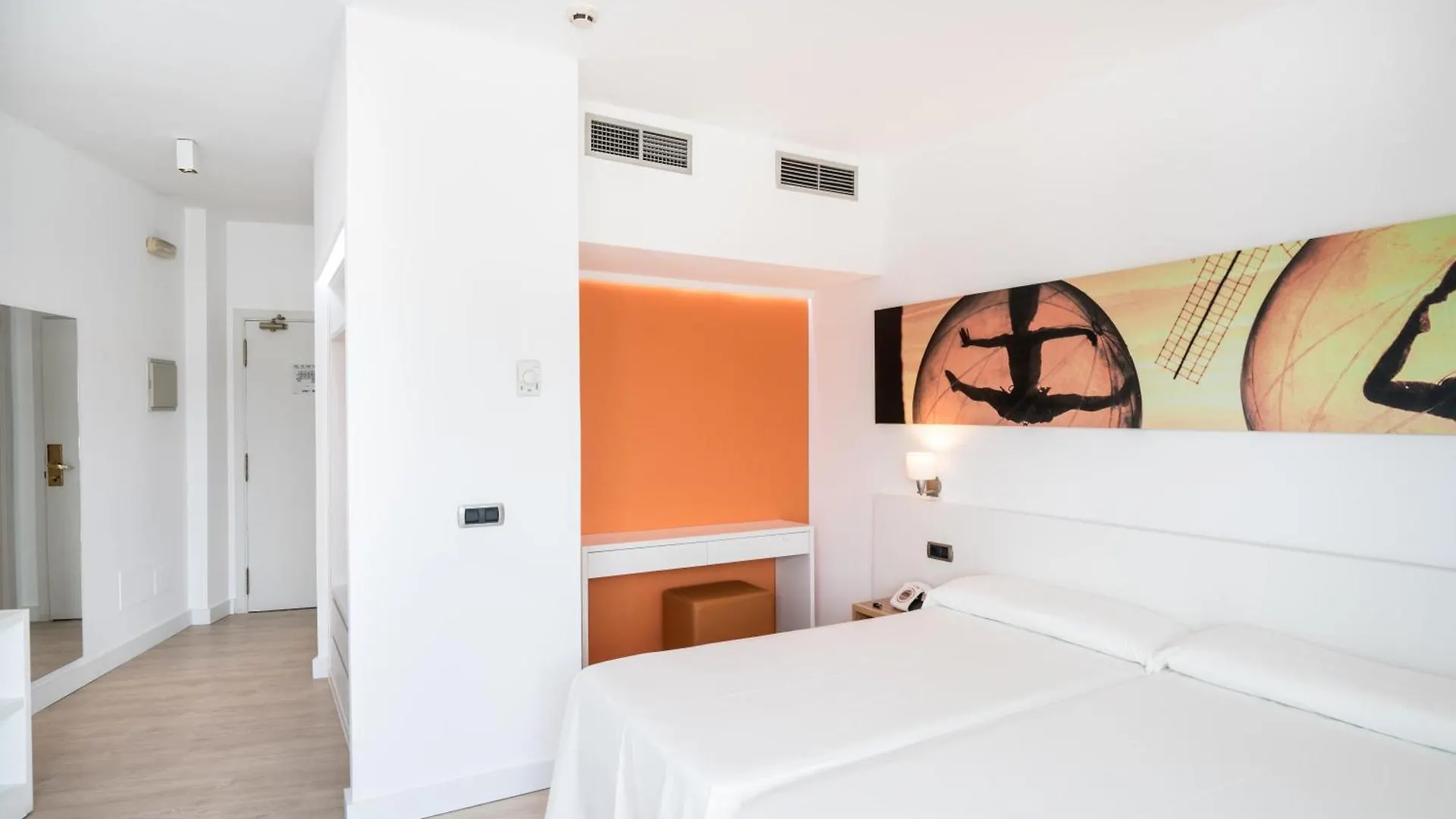 Thb Ocean Beach - Adults Only Sant Antoni de Portmany 4*,