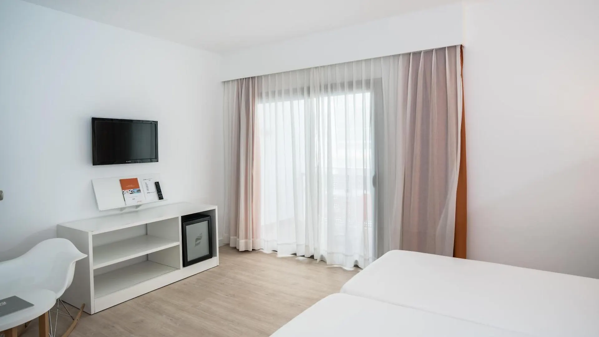 Thb Ocean Beach - Adults Only Sant Antoni de Portmany Spagna